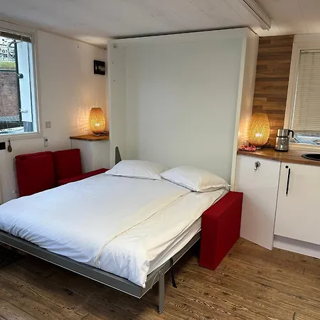 Boat No Breakfast * Amsterdam