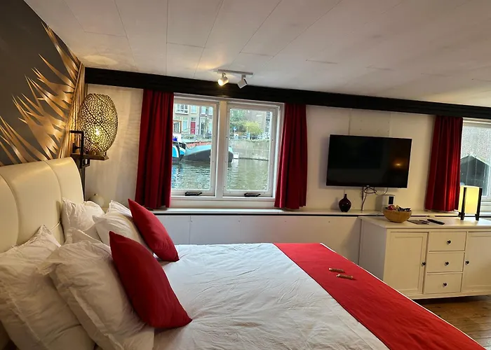 Boat No Breakfast Amsterdam