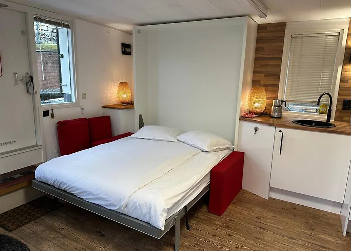 Boat No Breakfast * Amsterdam