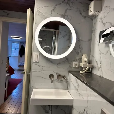 Boat No Breakfast * Amsterdam