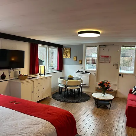 船上ホテル Boat No Breakfast アムステルダム